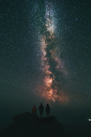 滿船清夢壓星河
